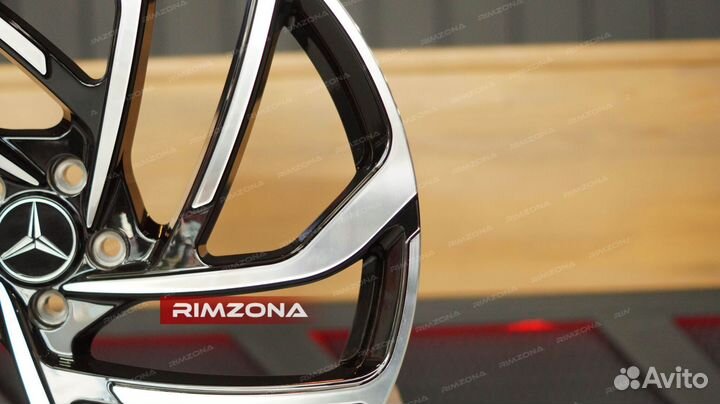 Кованые диски R22 на Mercedes