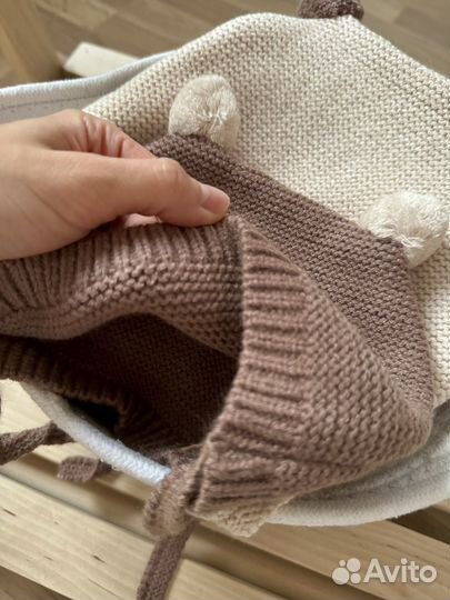 Вязаная шапка на завязках детская новая