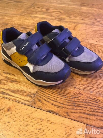 Кроссовки geox 30