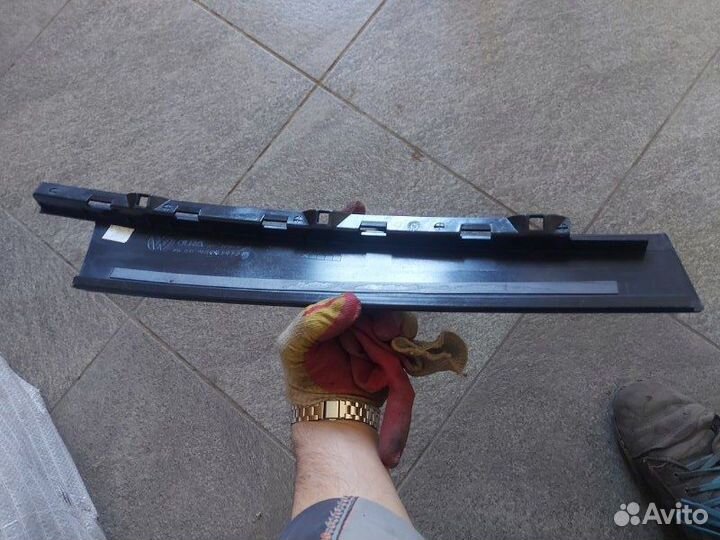 Молдинг двери Volkswagen Touareg NF 3.6 2013