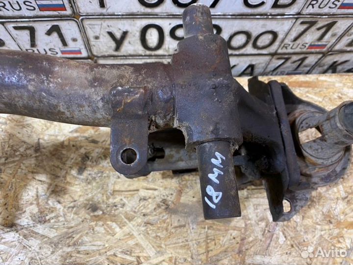 Передняя балка Ваз 21214 2011