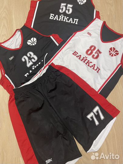 Баскетбольная форма двухсторонняя на команду