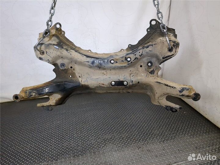 Балка подвески передняя Toyota Avensis 3, 2011