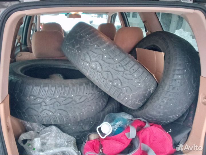 Continental ContiCrossContact AT 235/65 R17