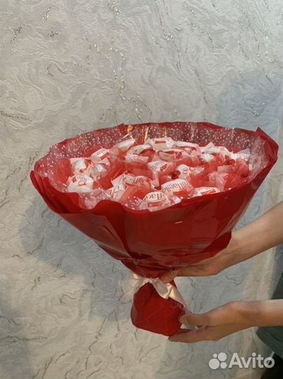 Сладкие букеты из конфет