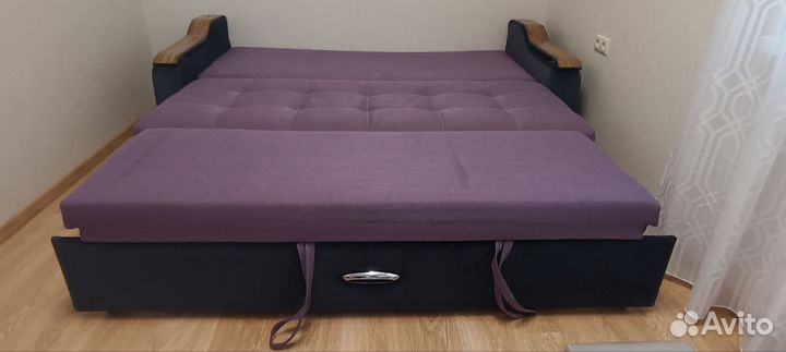 Диван лидер