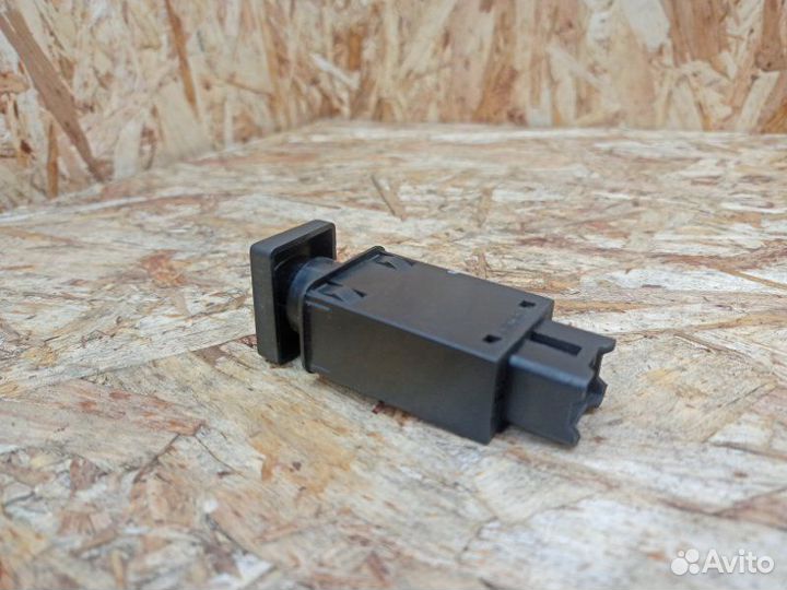 Кнопка обогрева заднего стекла Chery Amulet A15