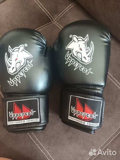 Боксерские перчатки 12 oz