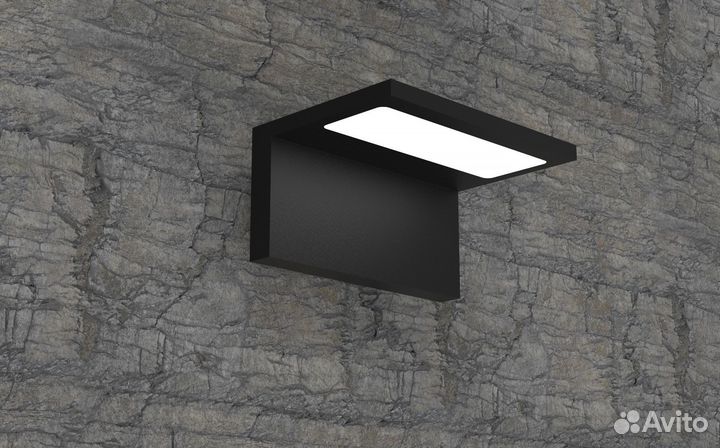 Фасадный светильник