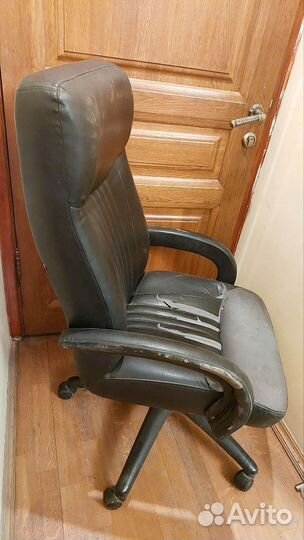 Кресло руководителя офисное кресло под перетяжку