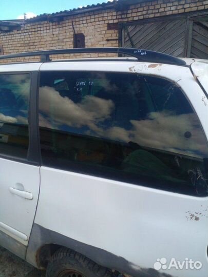 Форточка задняя левая задняя левая Volkswagen