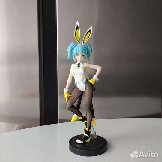 Вналичии Аниме фигурка Hatsune Miku BiCute Bunnies