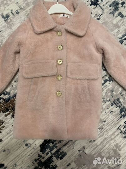 Пальто на девочку