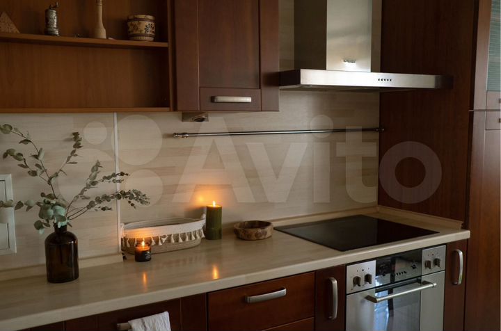 4-к. квартира, 140 м², 8/10 эт.