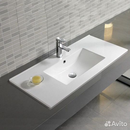 Тумбочка подвесная для ванной комнаты