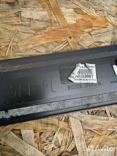 Накладка перед левой двери infiniti QX50 J55 2021г