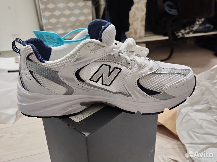 New Balance 530