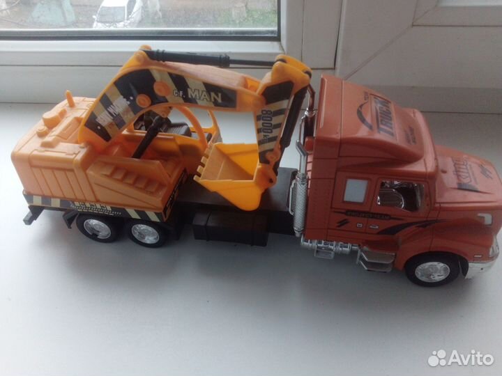 Игрушка большая машинка