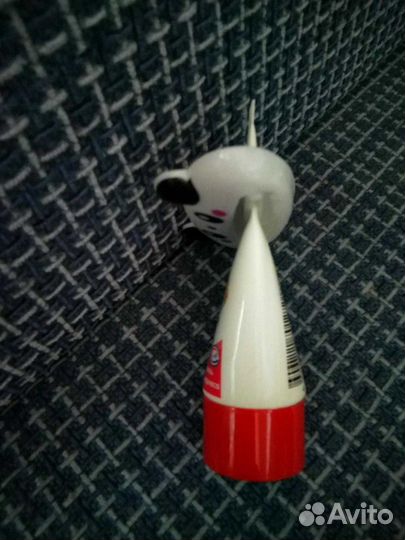 Устройство для зубной пасты кремов и т.д