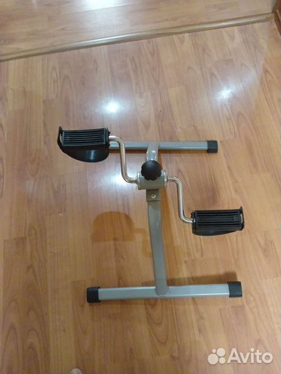 Тренажер для гиперэкстензии