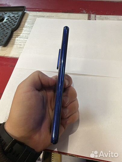 Телефон honor 20