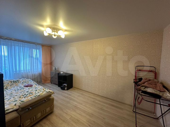 2-к. квартира, 52 м², 6/9 эт.