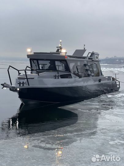 Продам кабинный катер амг 870(9.4) круиз