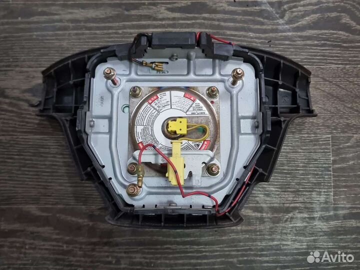 Подушка безопасности в руль Митсубиси лансер 9