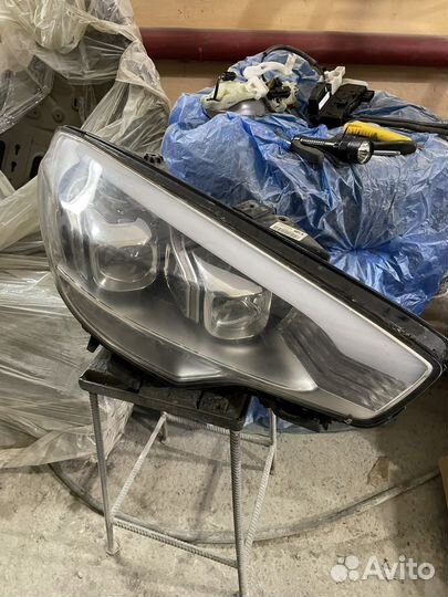 Фара на KIA quoris