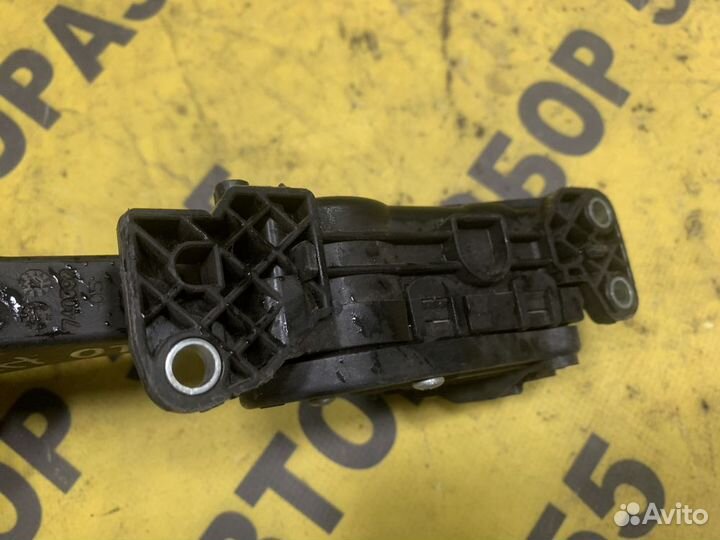 Педаль газа VW Polo