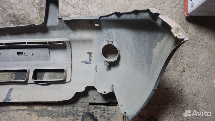 Передний бампер на nissan x trail т30