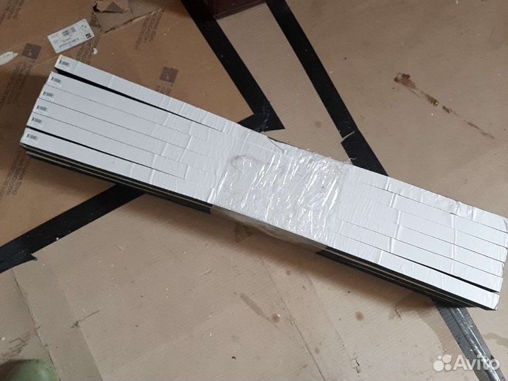 Поролоновый уплотнитель конька кровли