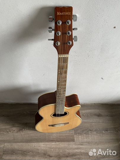 Акустическая гитара Martinez W-02AC