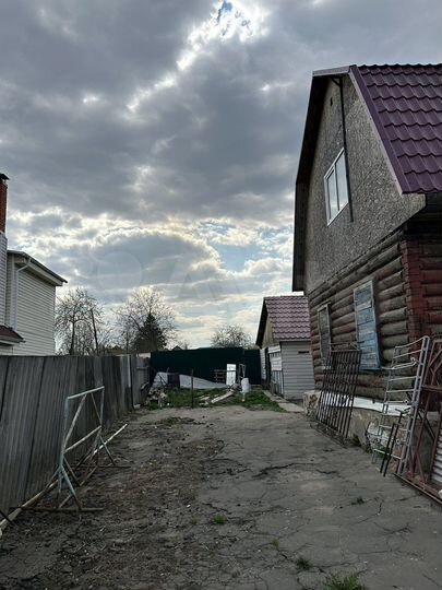 Дом 250 м² на участке 12 сот.