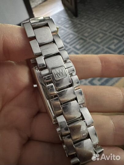 Часы с бриллиантами Raymond Weil