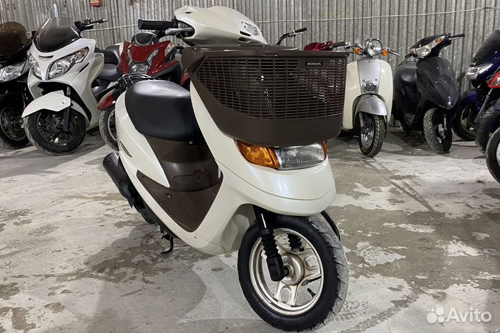 Скутер Dio Cesta 4-х тактный. 49 куб. см. Япония