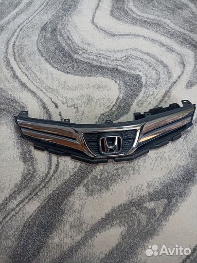 Решетка радиатора w204