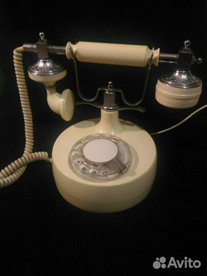 Телефон антиквариат