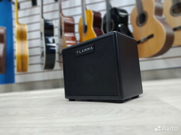 Моделирующий гитарный комбоусилитель