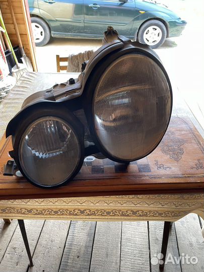Корпус фары на мерселес w 210