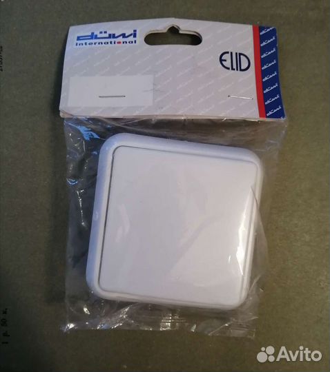 Выключатель новый