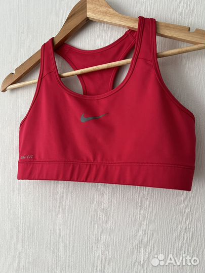 Спортивный топ Nike dry-fit 44 размер