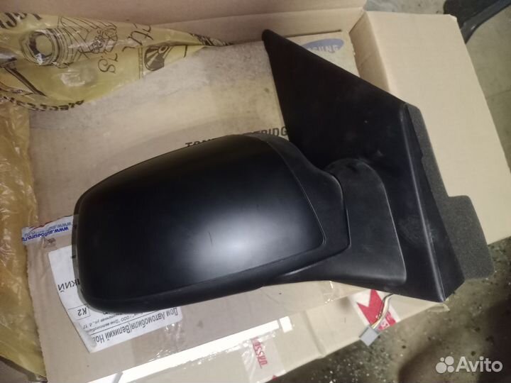 Зеркало боковое правое Ford Fiesta 2001-2005