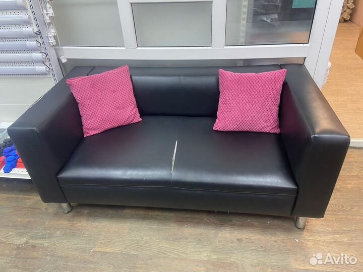 Диван кожаный