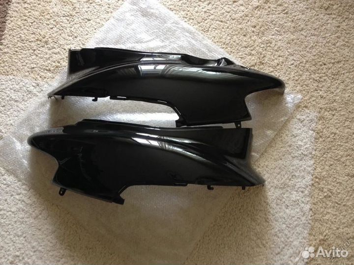 Боковой пластик (унитаз) хонда дио 35 zx б/у