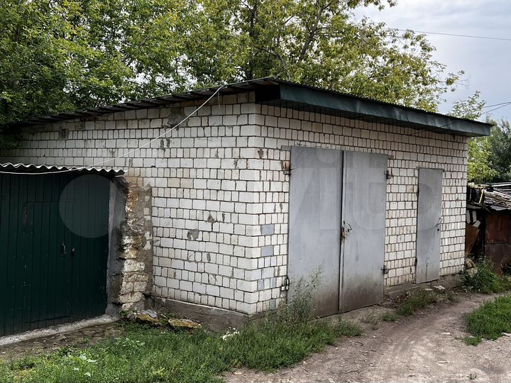 Гараж, > 30 м²