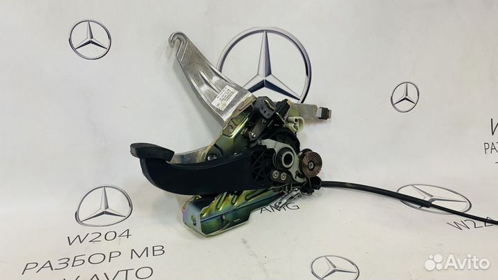 Педаль тормоза Mercedes W212