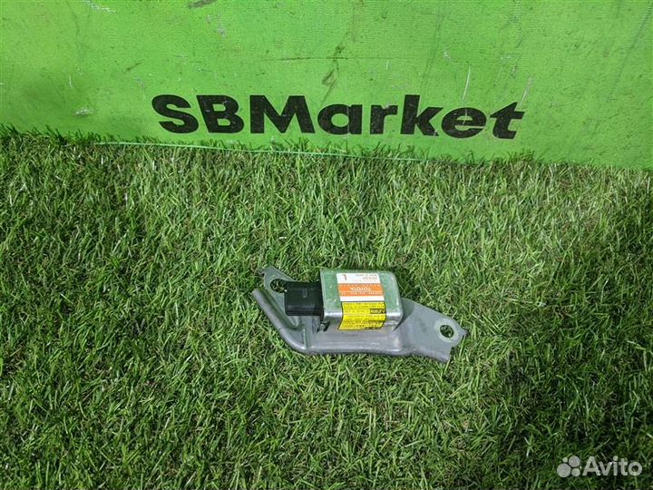 Датчик airbag задний левый Lexus Rx350 GSU30