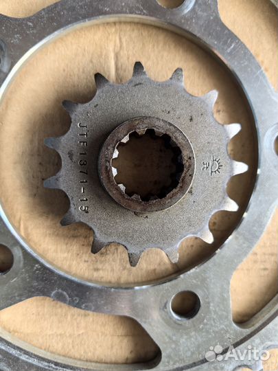 Цепь и звёзды 525