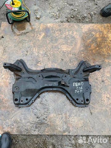 Передний подрамник Peugeot 206